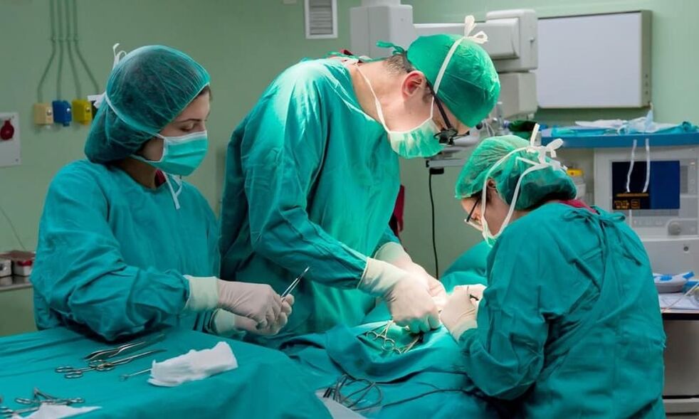 Bei schweren Schäden an der Blase ist eine Operation erforderlich.